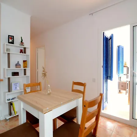 Apartment The In Has 1 Bedroom Pals